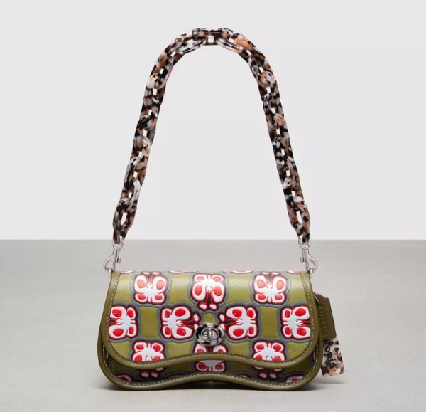 tui-xach-coach-wavy-dinky-bag-in-coachtopia-leather-with-butterfly-print-cq851-1