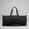 tui-xach-du-lich-lululemon-all-day-essentials-duffle-bag-32-2