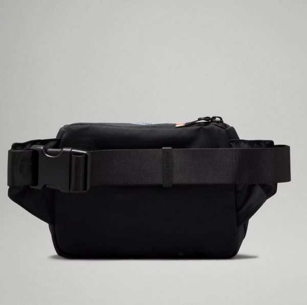 tui-lululemon-clean-lines-belt-bag-6