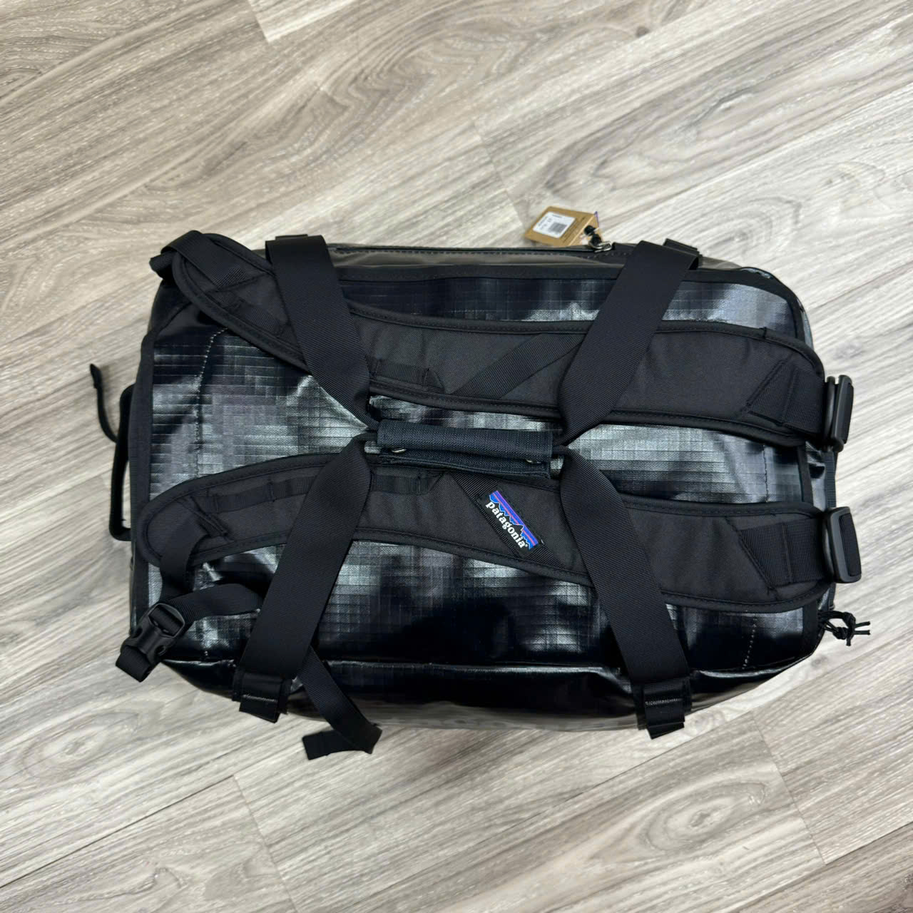tui-xach-du-lich-patagonia-black-hole-duffel-40-7