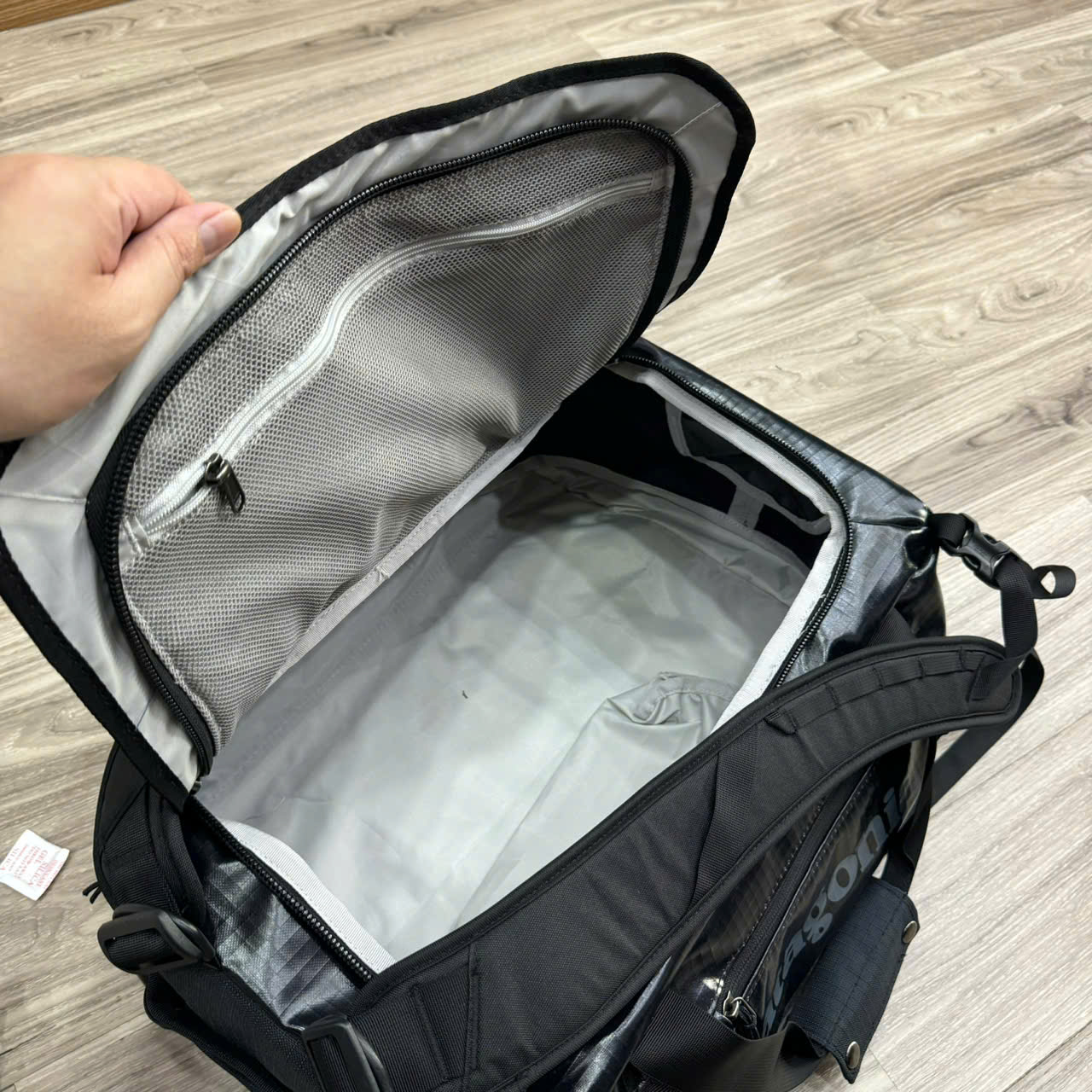 tui-xach-du-lich-patagonia-black-hole-duffel-40-9