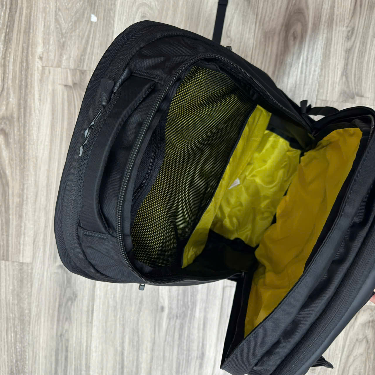 balo-the-north-face-resistor-backpack-8